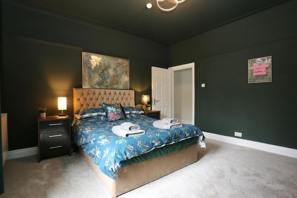 The Hot Tub Townhouse By Holiday Heim Lytham St Annes Exterior foto